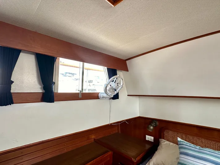 Wy Row Yacht Photos Pics 