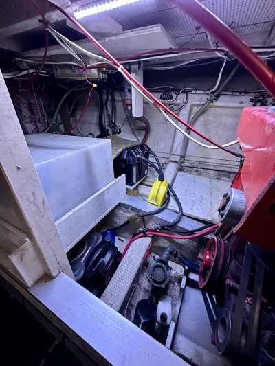 Wy Row Yacht Photos Pics 