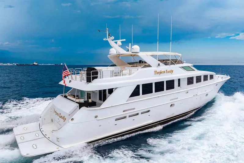 Perfect Lady Yacht Photos Pics 