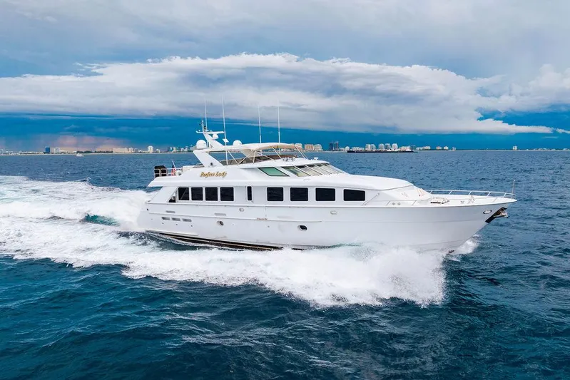 Perfect Lady Yacht Photos Pics 