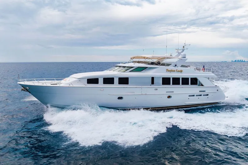 Perfect Lady Yacht Photos Pics 