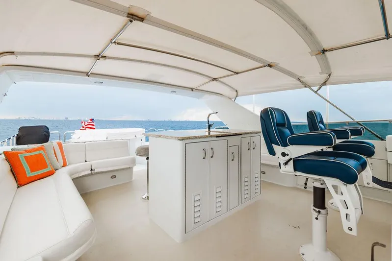 Perfect Lady Yacht Photos Pics 