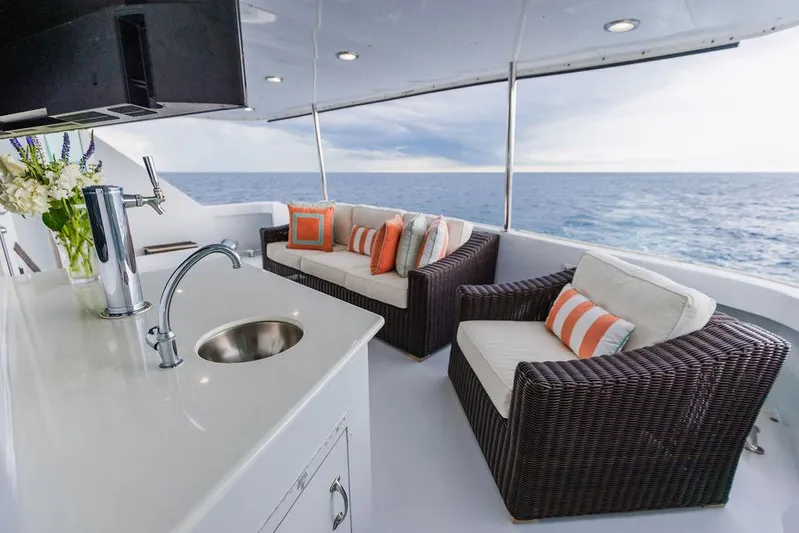 Perfect Lady Yacht Photos Pics 