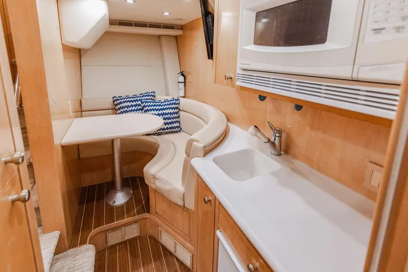 Perfect Lady Yacht Photos Pics 