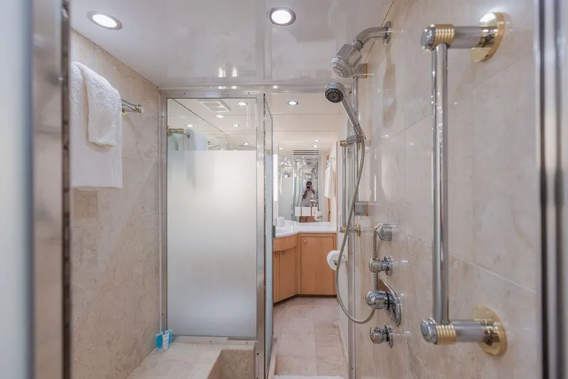 Perfect Lady Yacht Photos Pics 