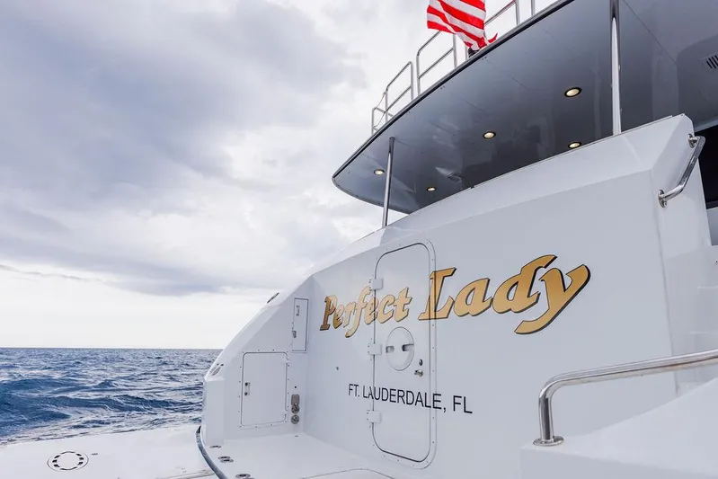 Perfect Lady Yacht Photos Pics 