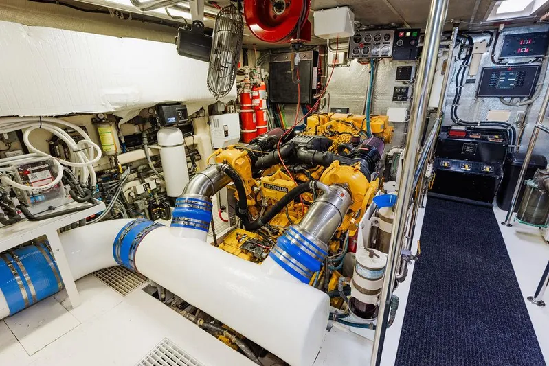 Perfect Lady Yacht Photos Pics 