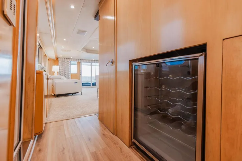 Perfect Lady Yacht Photos Pics 