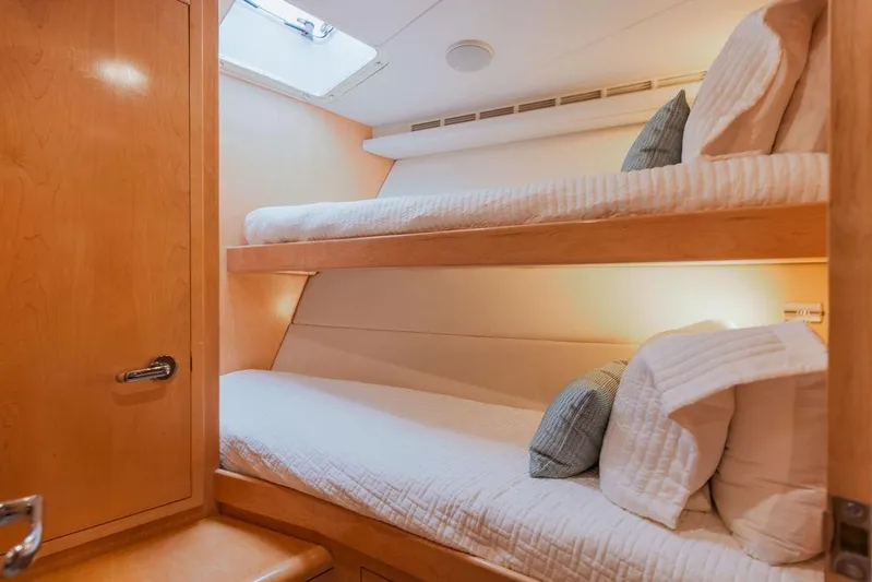 Perfect Lady Yacht Photos Pics 