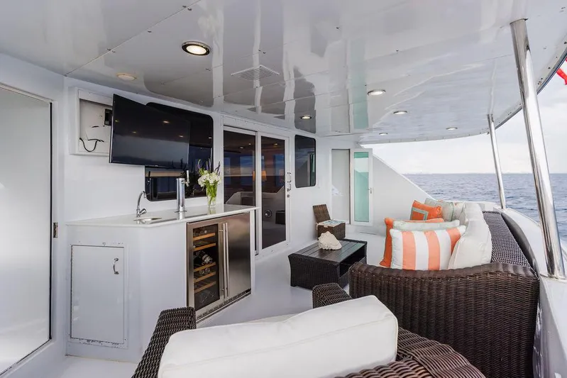 Perfect Lady Yacht Photos Pics 