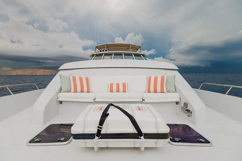 Perfect Lady Yacht Photos Pics 