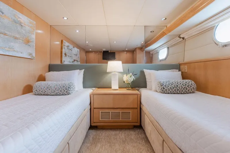 Perfect Lady Yacht Photos Pics 