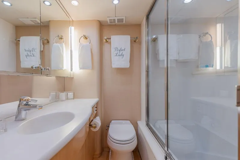 Perfect Lady Yacht Photos Pics 