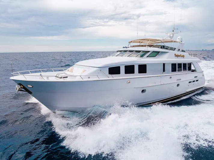 Perfect Lady Yacht Photos Pics 