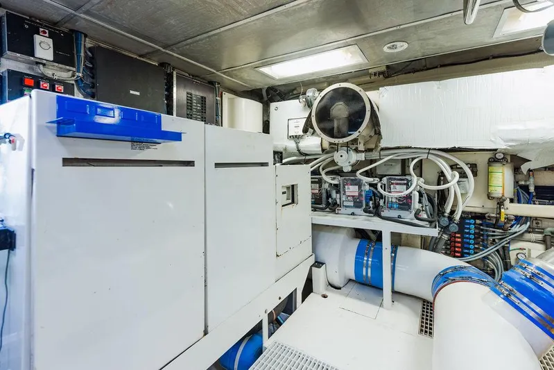 Perfect Lady Yacht Photos Pics 