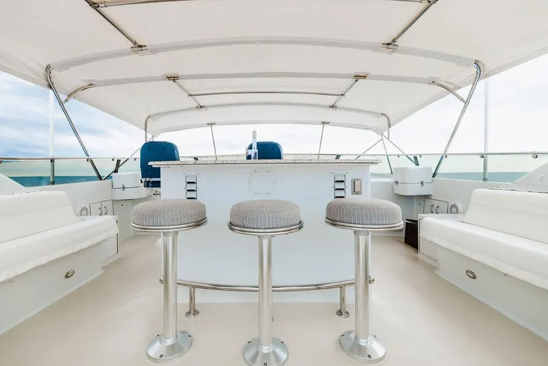 Perfect Lady Yacht Photos Pics 