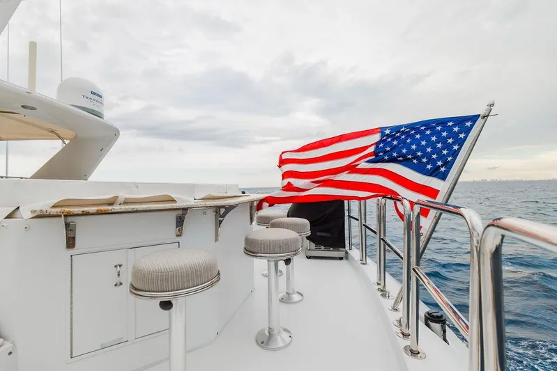 Perfect Lady Yacht Photos Pics 