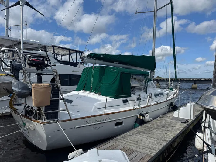 Soundwaves Yacht Photos Pics 