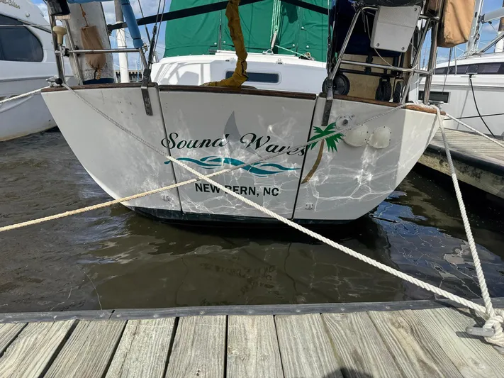 Soundwaves Yacht Photos Pics 