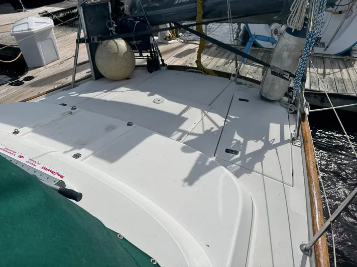 Soundwaves Yacht Photos Pics 