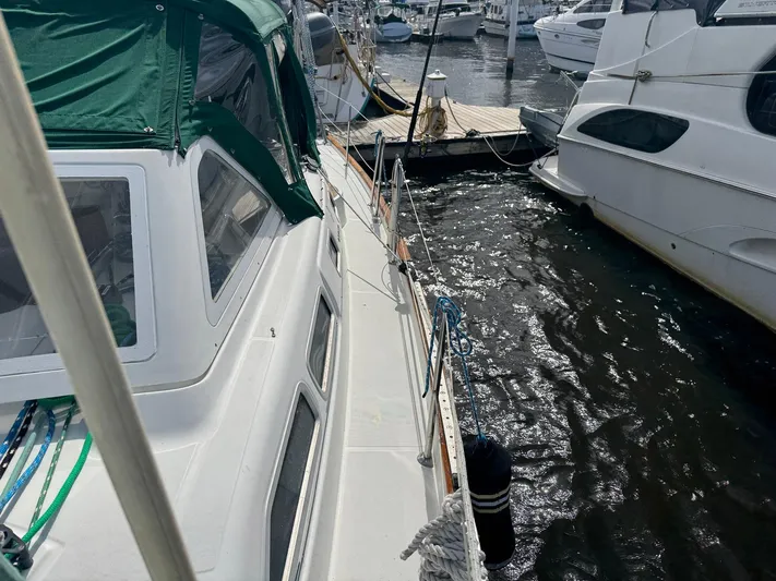 Soundwaves Yacht Photos Pics 