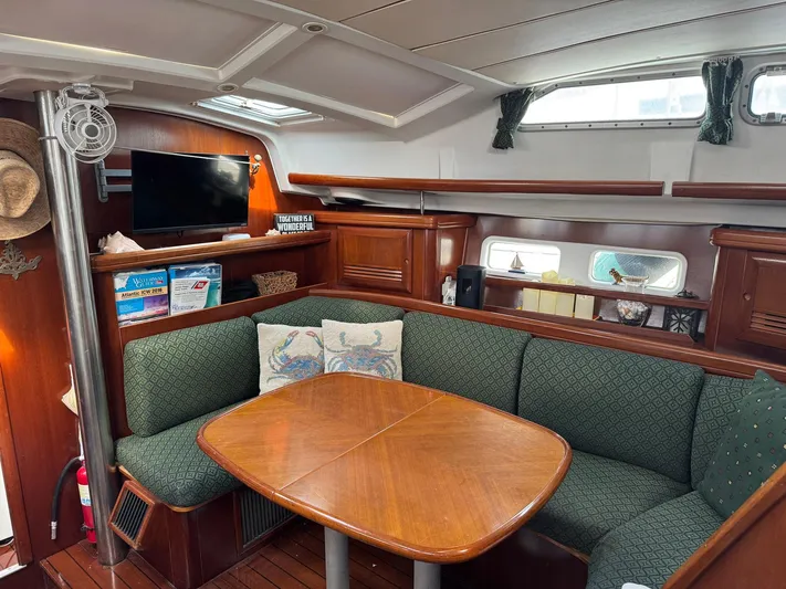 Soundwaves Yacht Photos Pics 