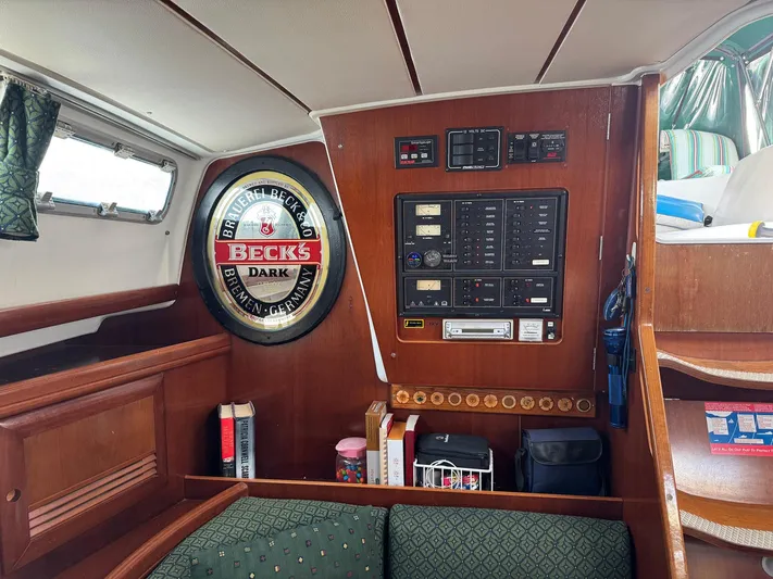 Soundwaves Yacht Photos Pics 