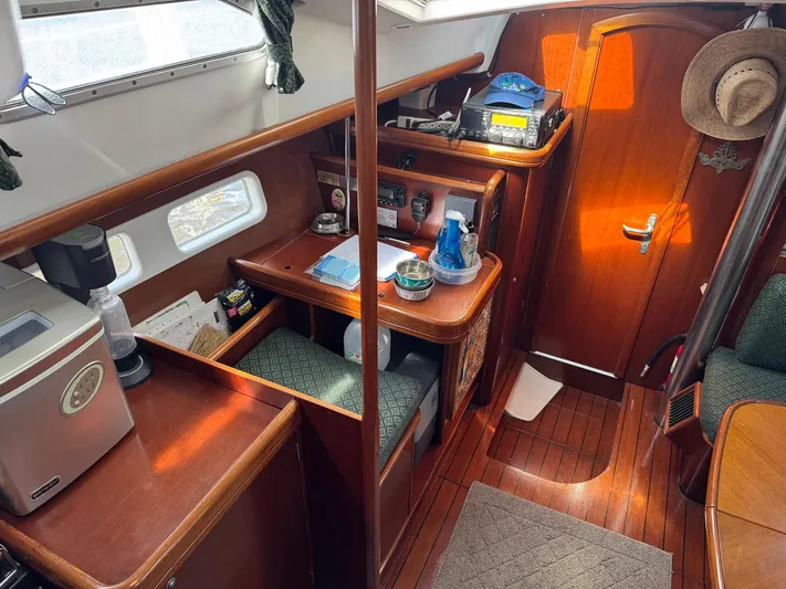 Soundwaves Yacht Photos Pics 