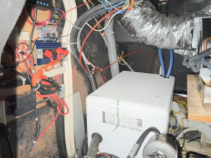 Soundwaves Yacht Photos Pics 