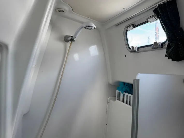 Soundwaves Yacht Photos Pics 