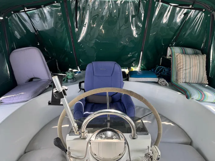 Soundwaves Yacht Photos Pics 