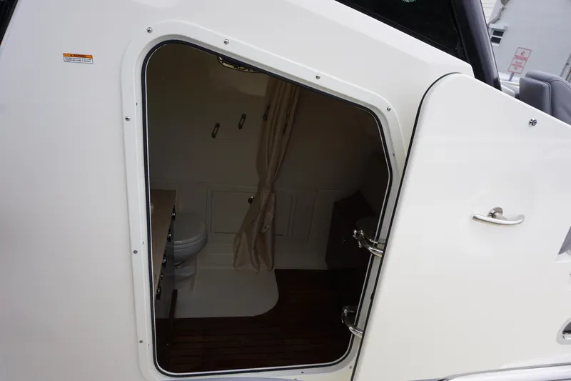 Bwce0497i324 Yacht Photos Pics 