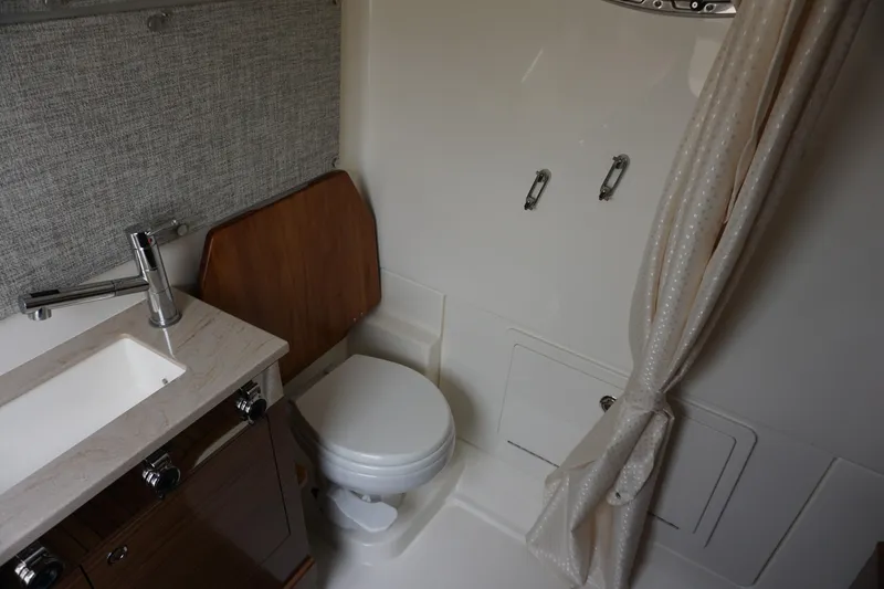 Bwce0497i324 Yacht Photos Pics 