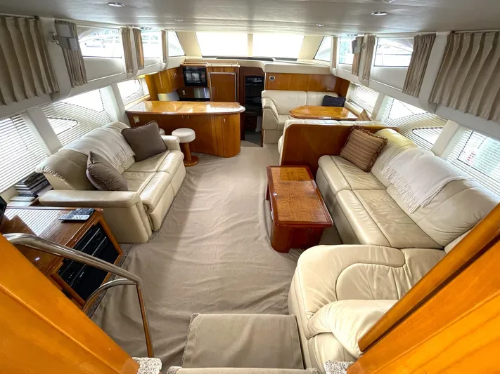 Rudee's Ruckus Yacht Photos Pics SALON OVERVIEW LOOKING FORWARD