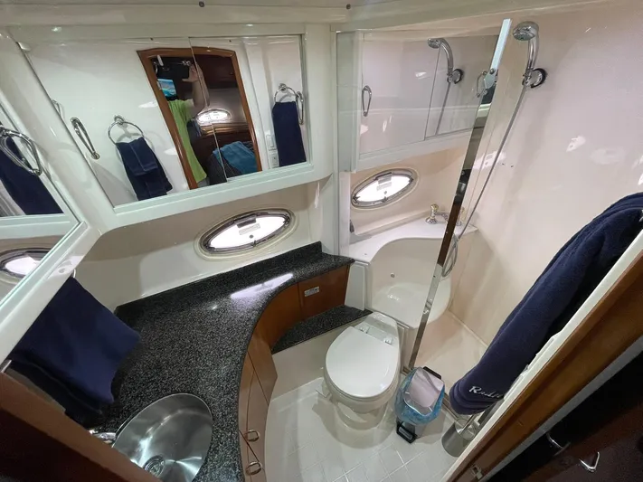 Rudee's Ruckus Yacht Photos Pics MASTER STATEROOM HEAD W/SEPARATE SHOWER