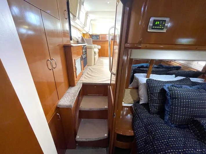 Rudee's Ruckus Yacht Photos Pics AFT CABIN ENTRANCEWAY STEPS LOOKING FORWARD