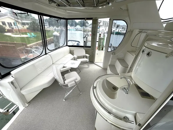 Rudee's Ruckus Yacht Photos Pics AFT DECK TO PORT