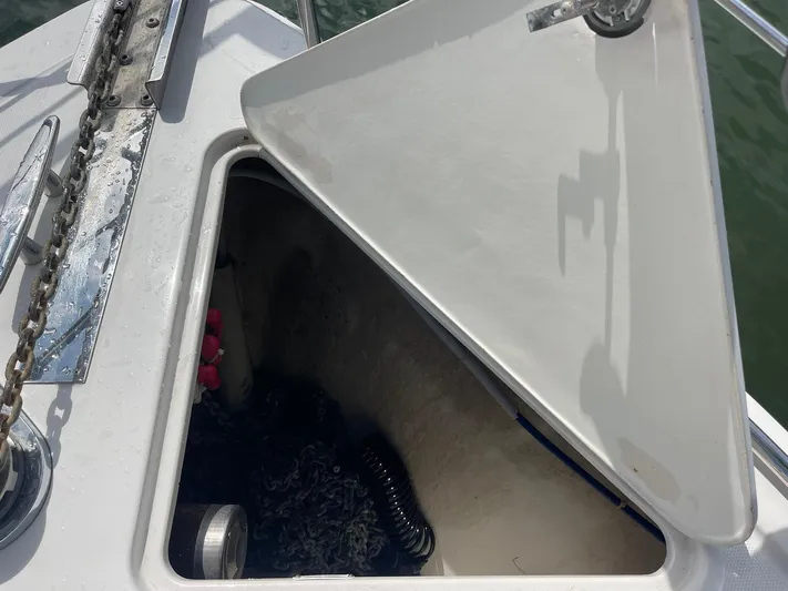 Rudee's Ruckus Yacht Photos Pics CLEAN ANCHOR LOCKER!!