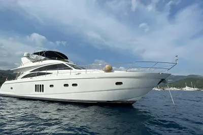 2007 Princess 67 Flybridge