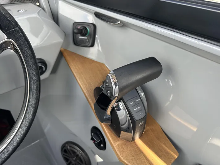 Rand Leisure 28 Yacht Photos Pics Boat throttle control in a 2021 Rand Leisure, featuring sleek design and modern controls.