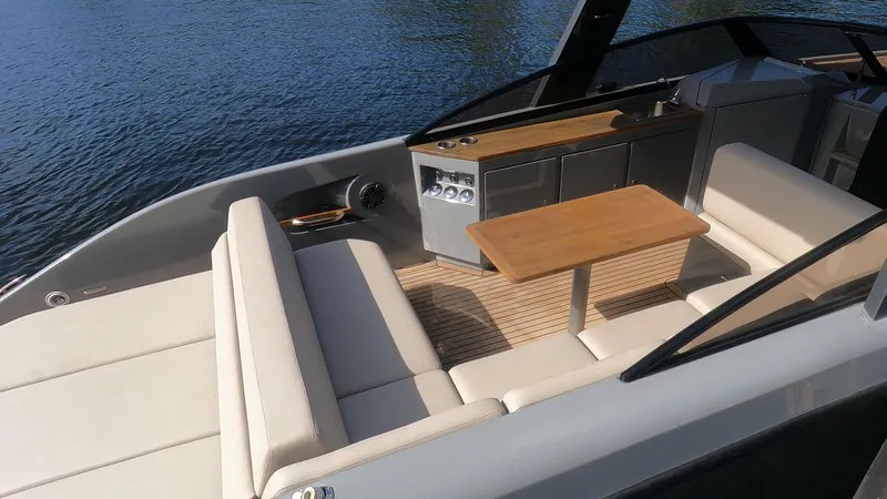 Rand Leisure 28 Yacht Photos Pics 