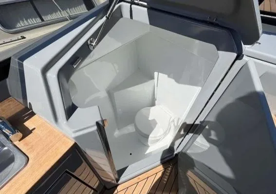 Rand Leisure 28 Yacht Photos Pics 