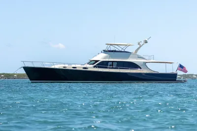 Palm Beach Motor Yachts PB70