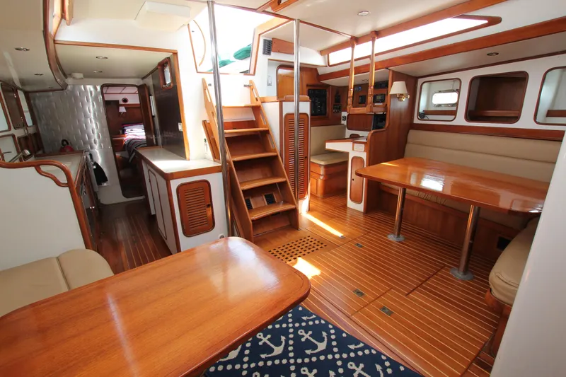 Mystic Chord Yacht Photos Pics Saloon from fwd S