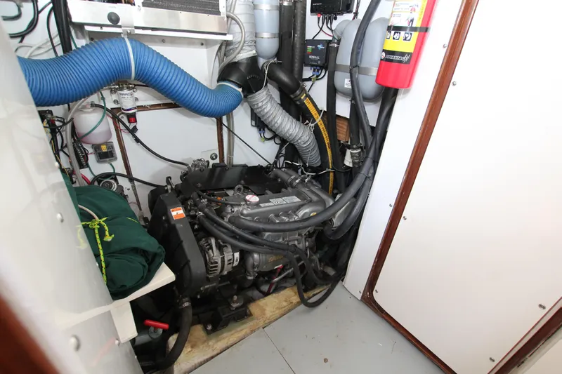 Mystic Chord Yacht Photos Pics Engine room