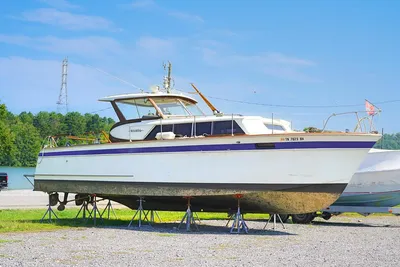 Chris-Craft Roamer 36