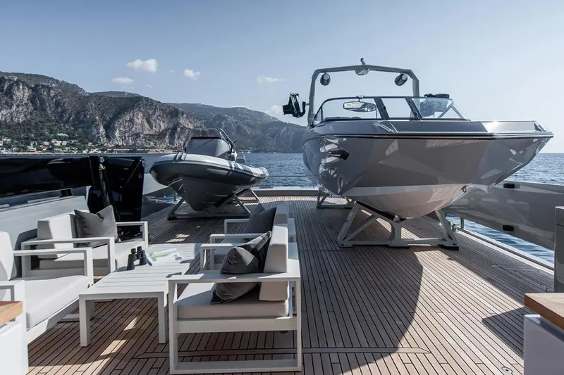 Crossover 27 #1 Yacht Photos Pics 2024 Lynx Crossover 27 yacht with luxury deck and scenic ocean view.