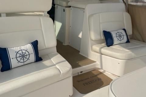 2004 Tiara Yachts 36 Sovran