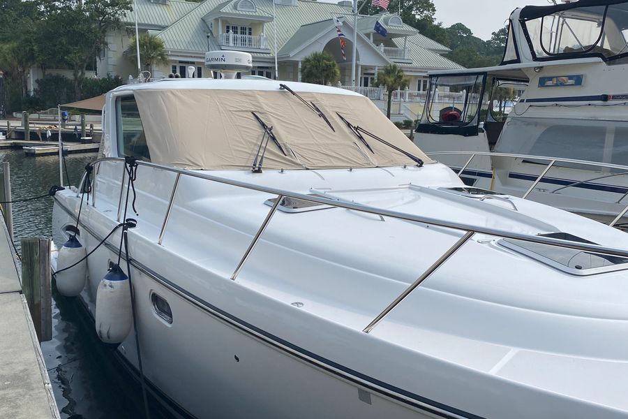 2004 Tiara Yachts 36 Sovran