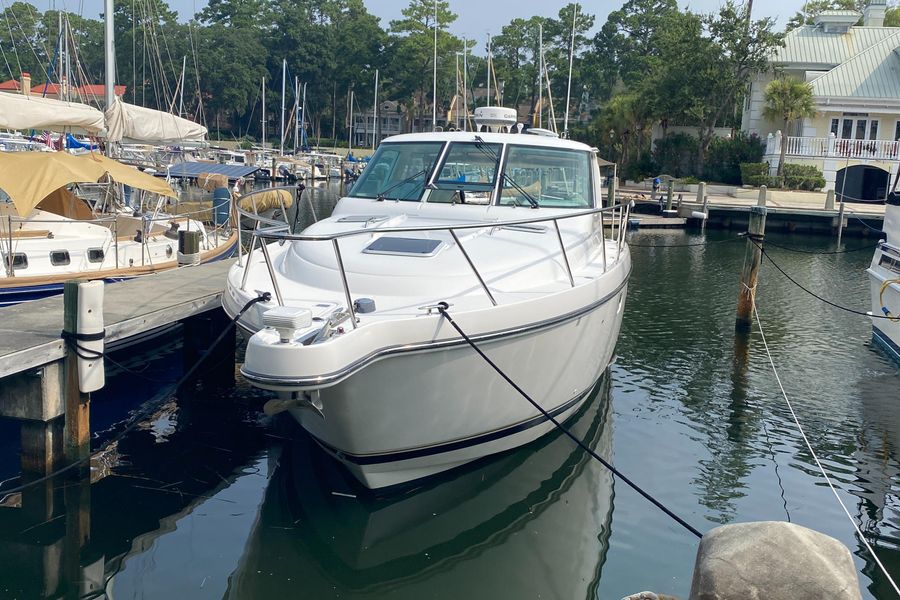 2004 Tiara Yachts 36 Sovran